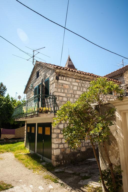 Guesthouse Ana Trogir Old Town Eksteriør billede