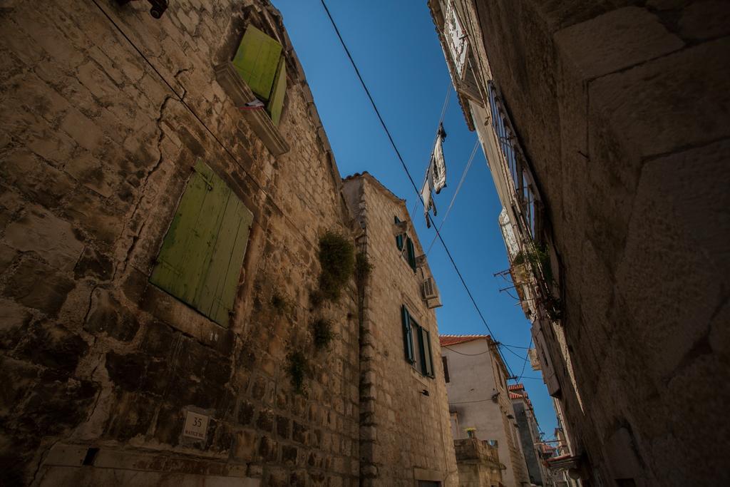 Guesthouse Ana Trogir Old Town Eksteriør billede